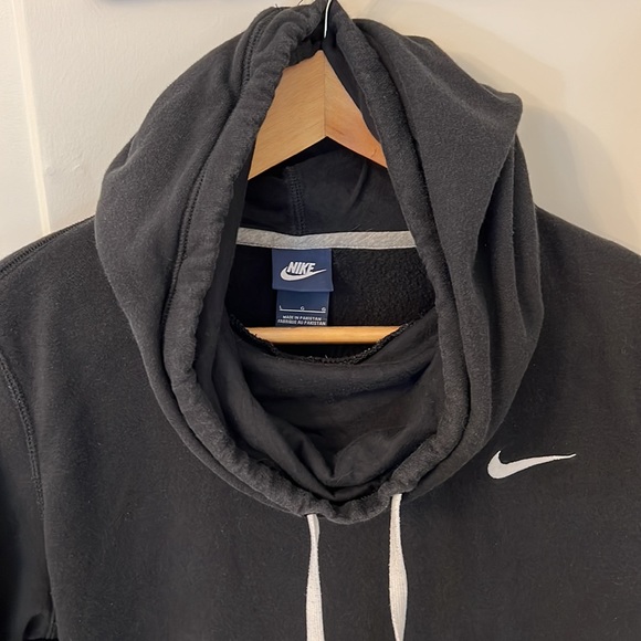 Nike Hoodie - Picture 5 of 10